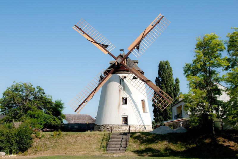 Moară de vânt la Podersdorf