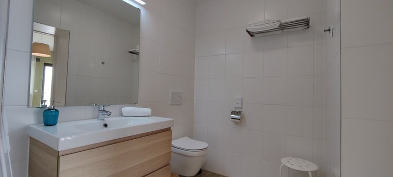 Studio Nest: Studio, Badezimmer